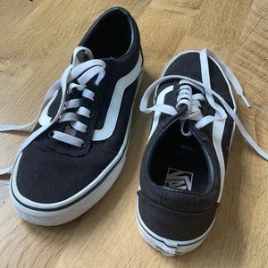 Black vans